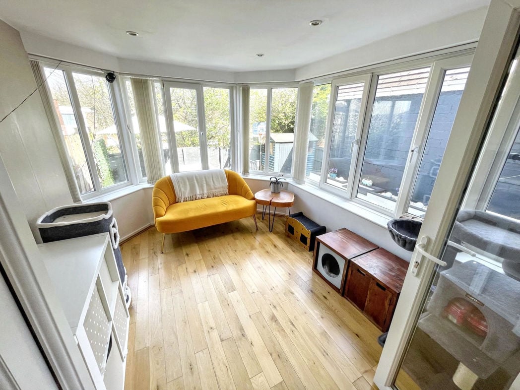 Property image 4 of 15