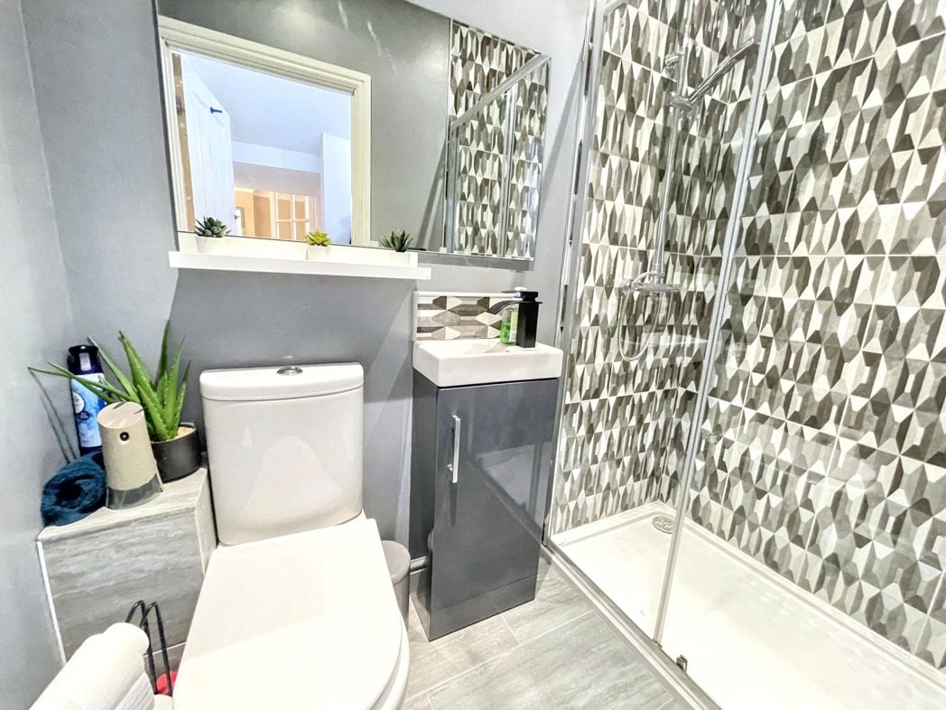 Property image 7 of 15