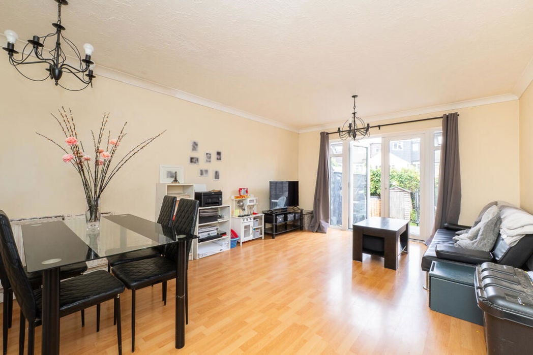 Property image 2 of 10