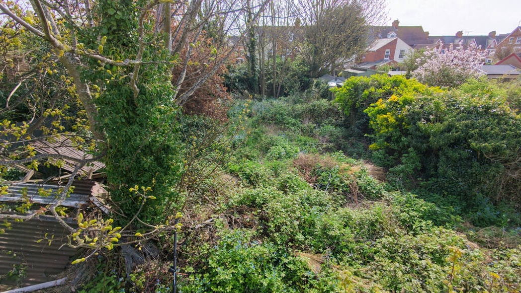 Property image 5 of 9