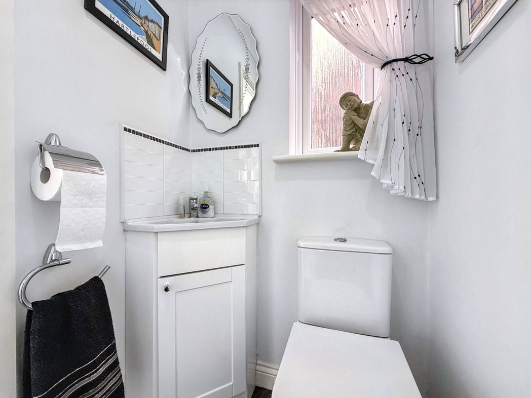 Property image 8 of 26