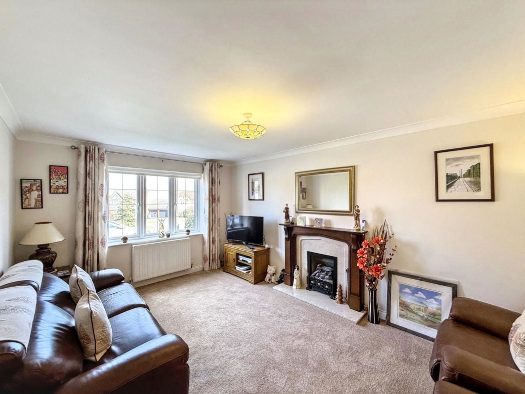 Property image 3 of 26