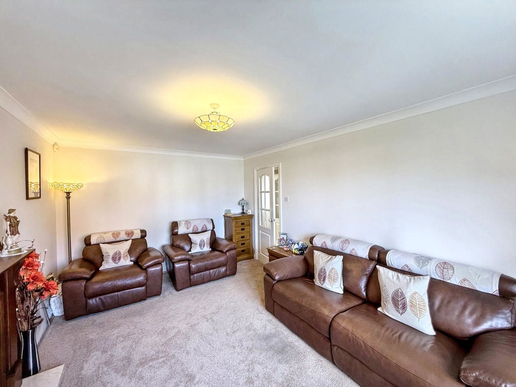 Property image 4 of 26