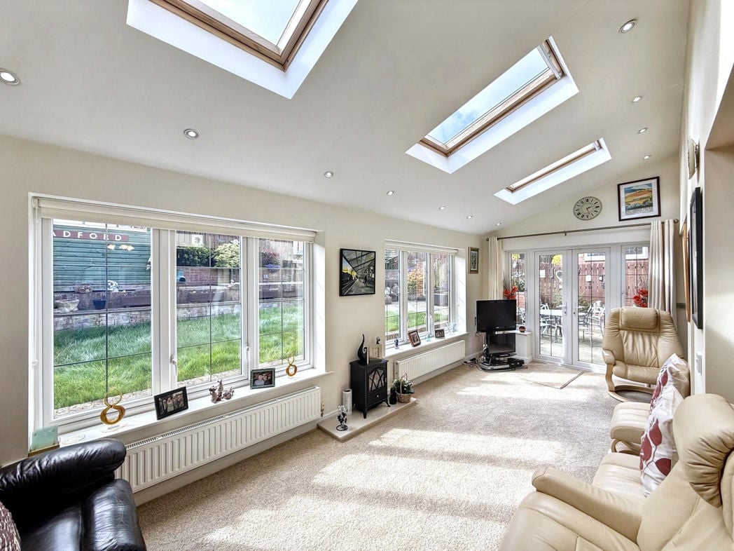 Property image 11 of 26