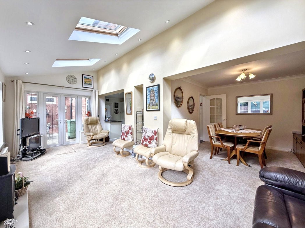 Property image 10 of 26