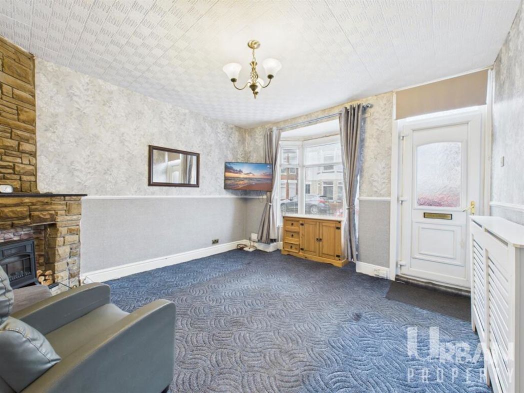 Property image 2 of 11