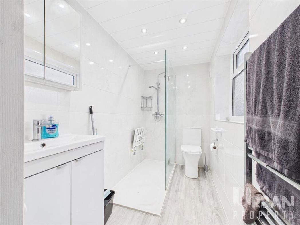 Property image 7 of 11