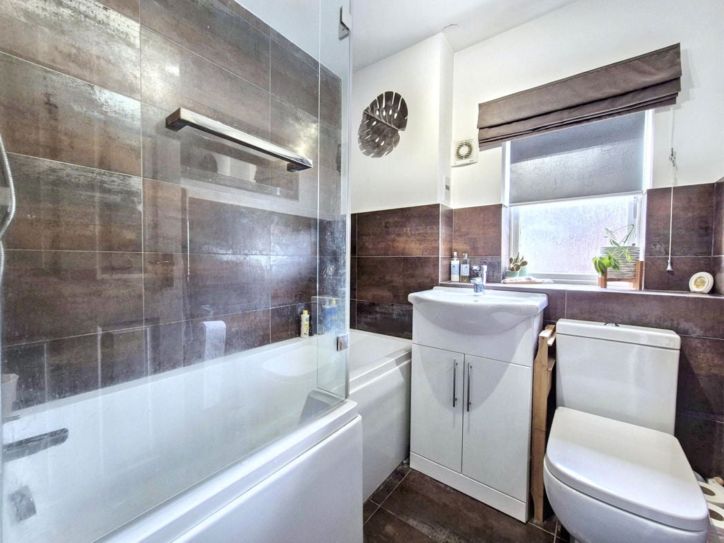 Property image 16 of 20