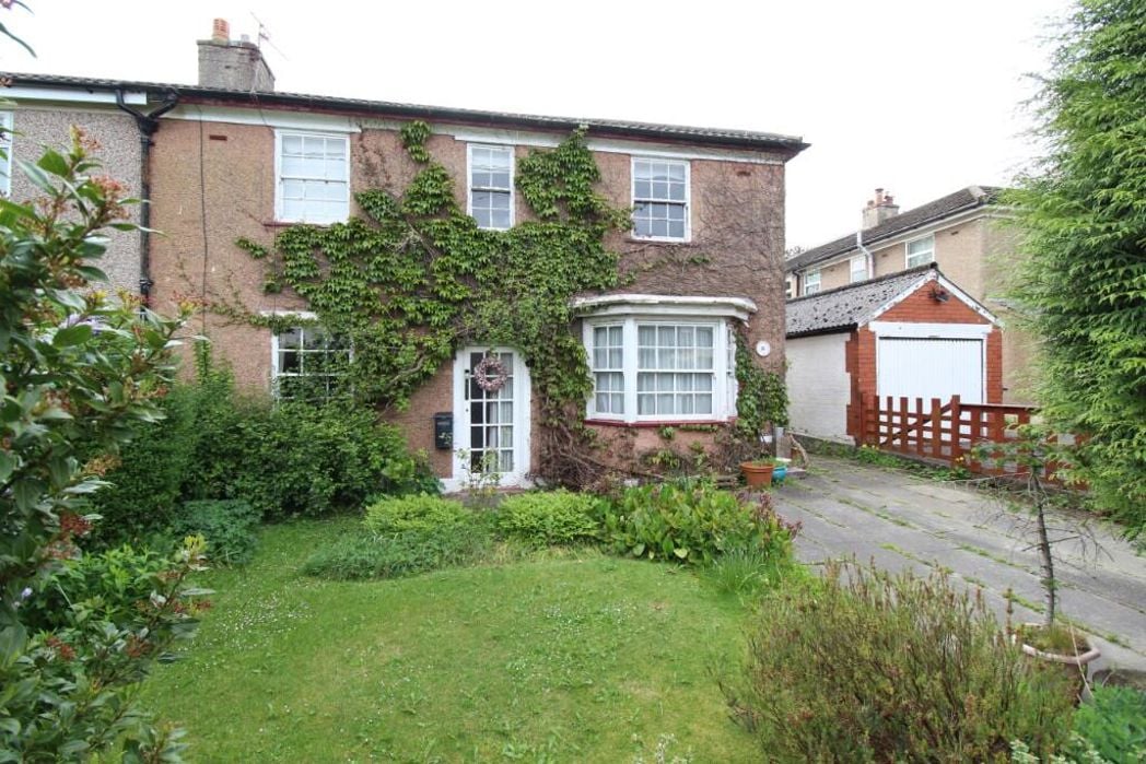Property image 1 of 12