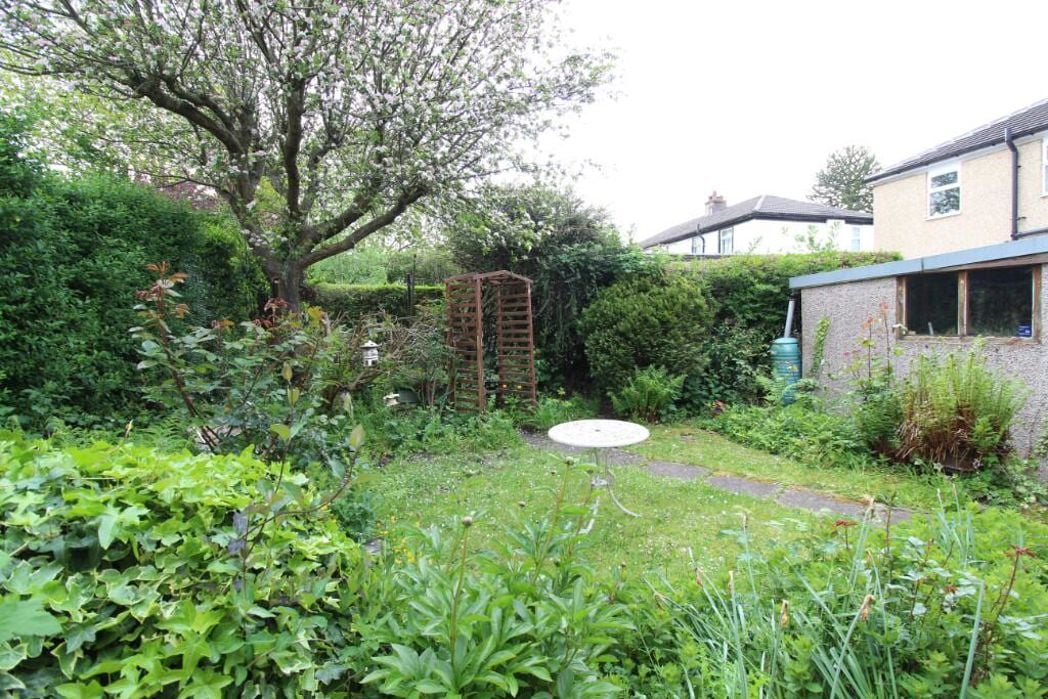 Property image 2 of 12
