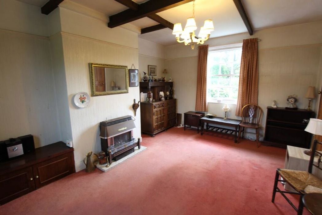 Property image 4 of 12