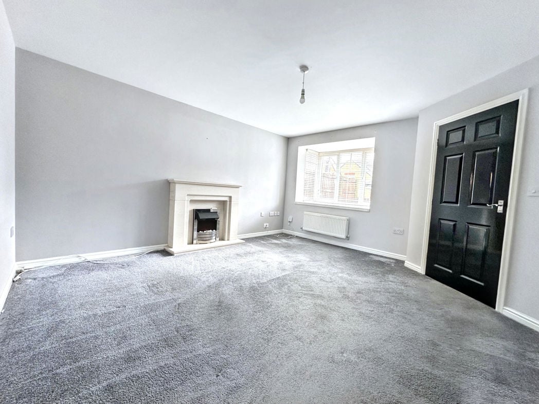 Property image 4 of 18