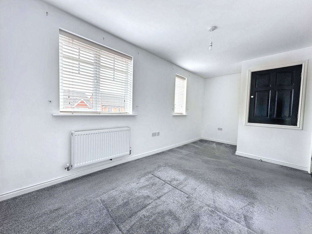 Property image 10 of 18