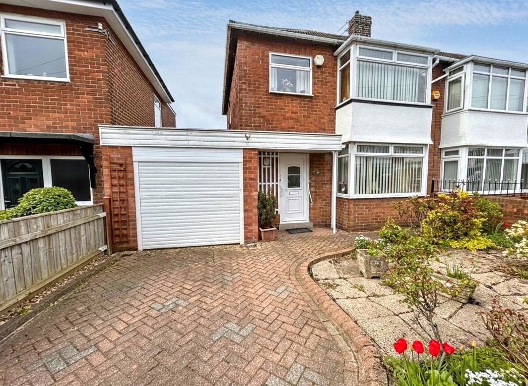 Property image 1 of 18