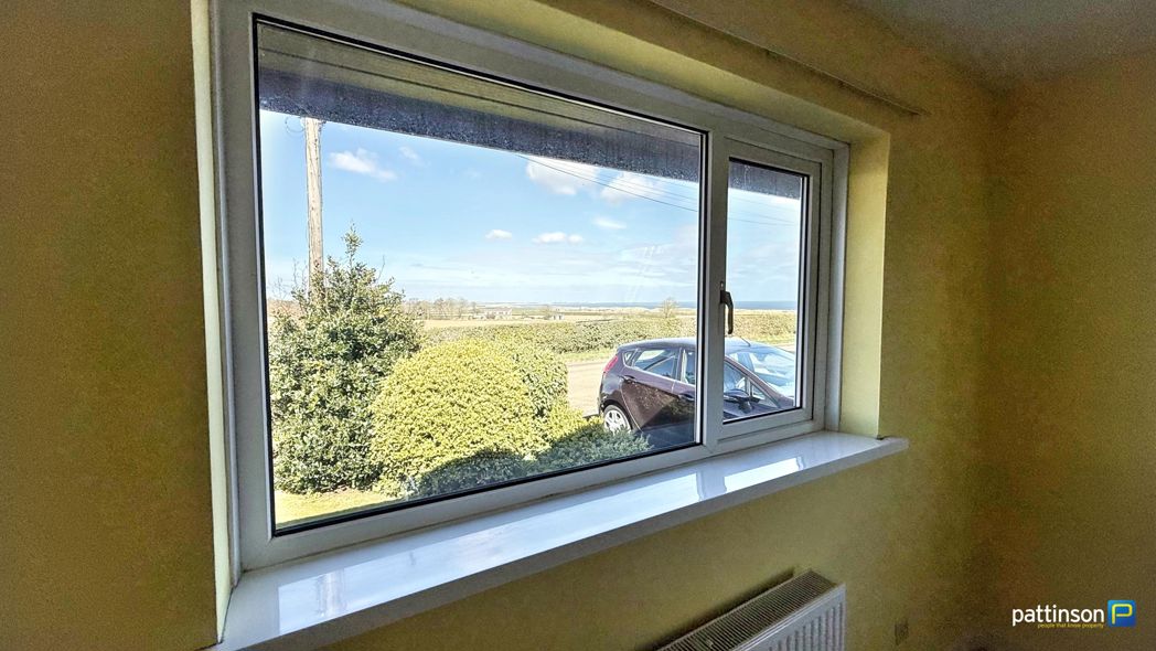 Property image 16 of 33