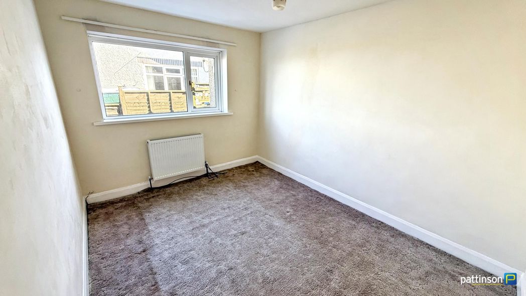 Property image 18 of 33