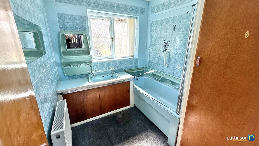 Property image 19 of 33