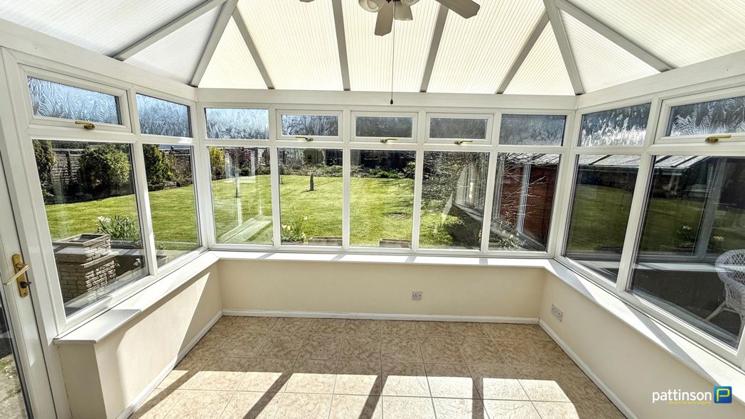 Property image 13 of 33