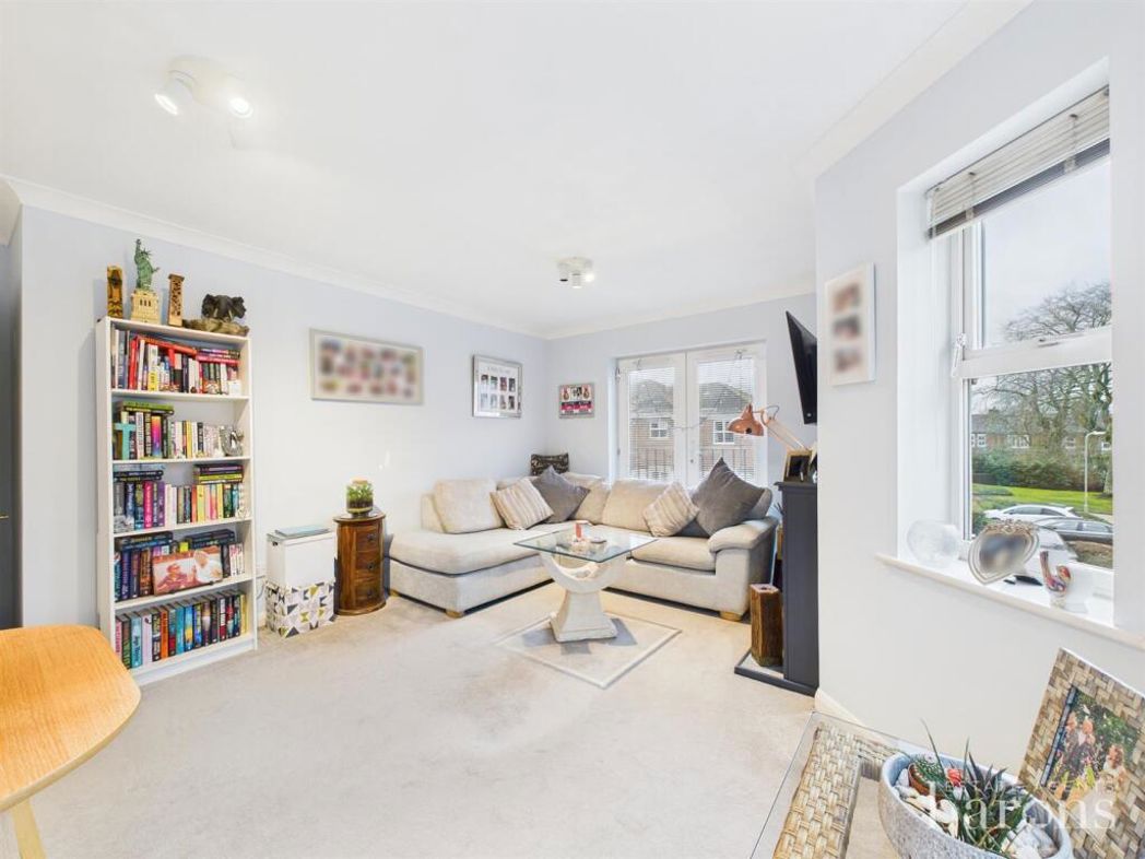 Property image 11 of 14