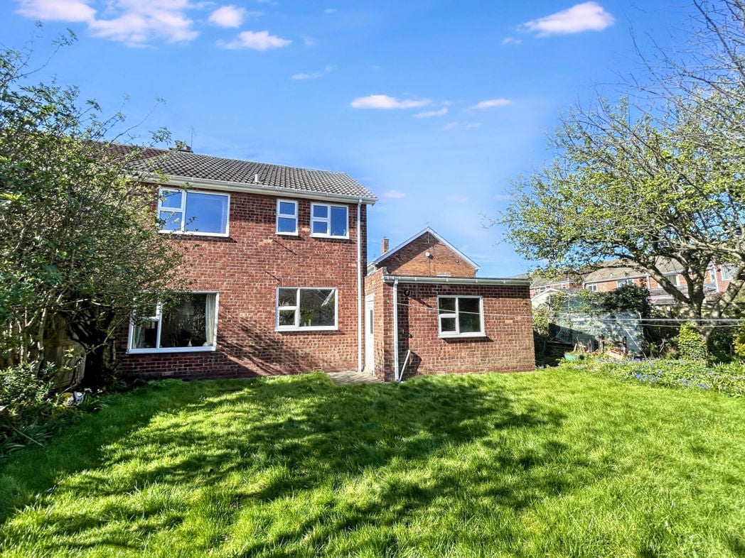 Property image 16 of 17