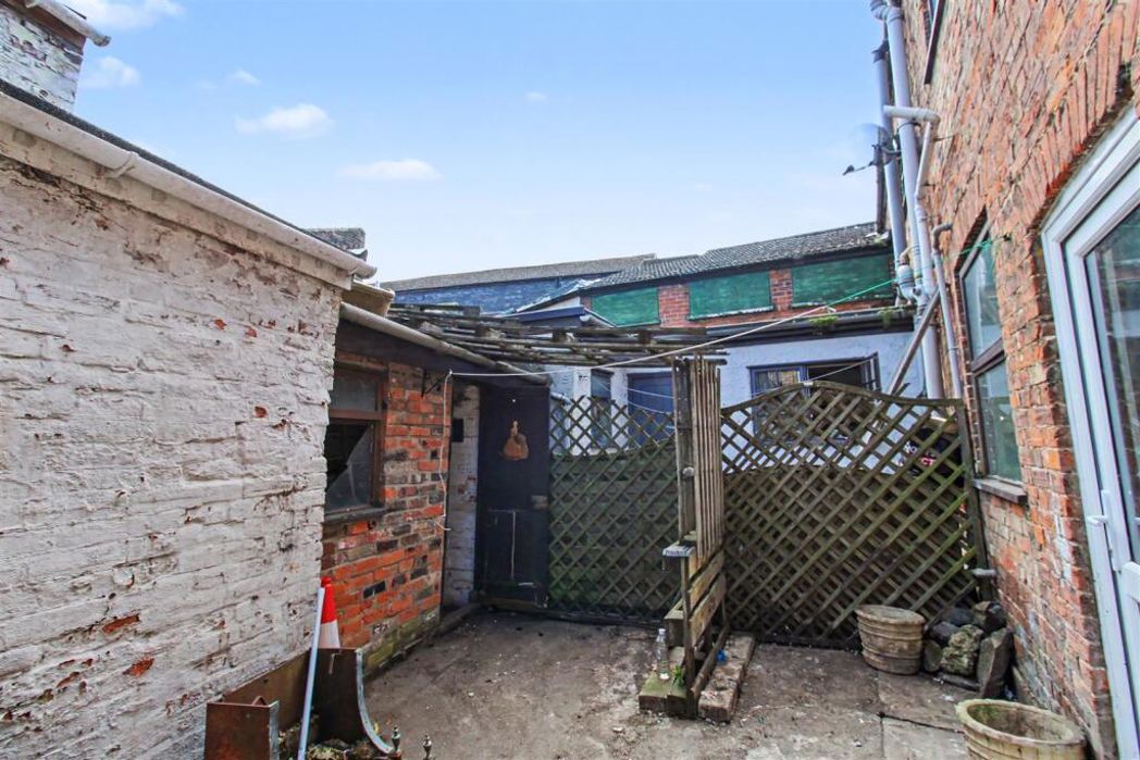 Property image 10 of 14