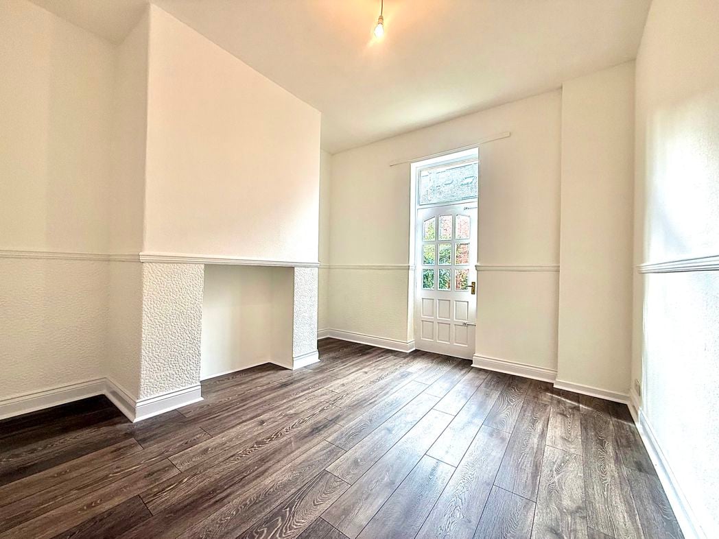 Property image 4 of 8