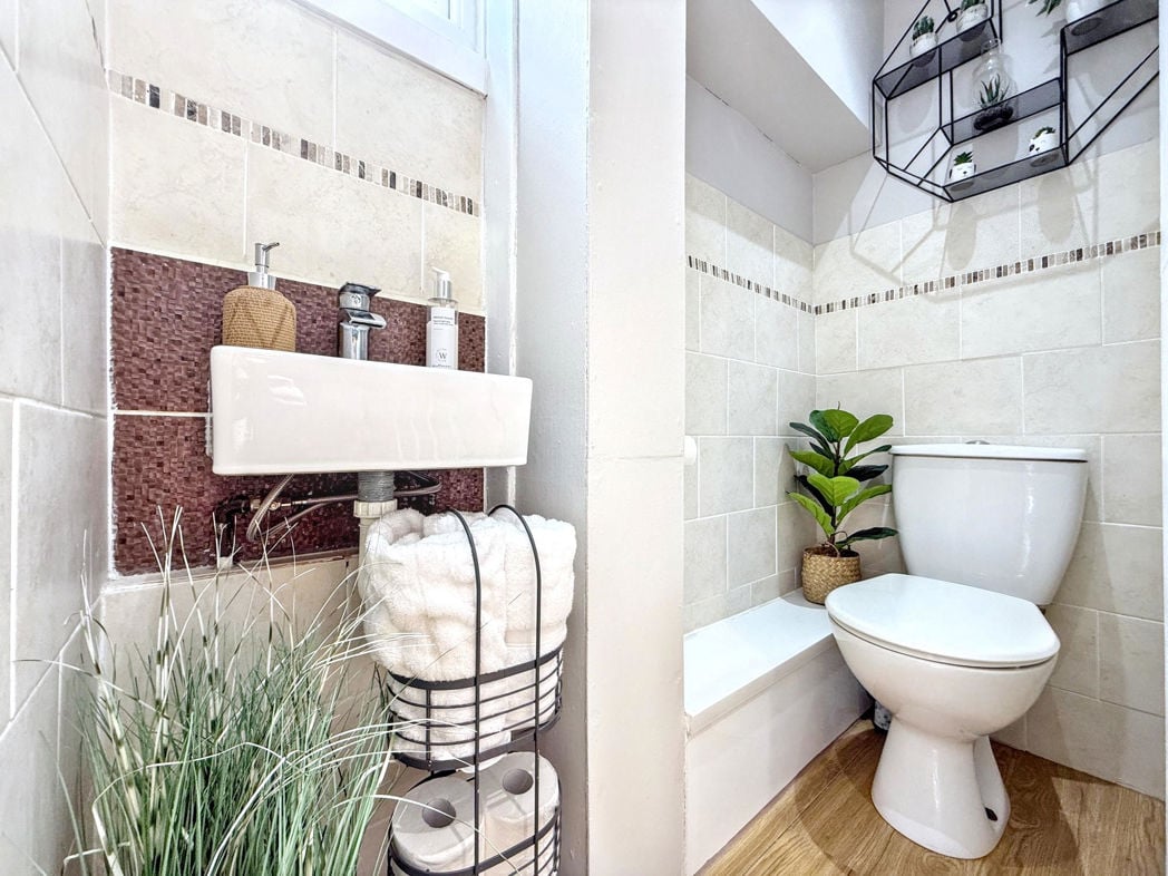 Property image 12 of 33