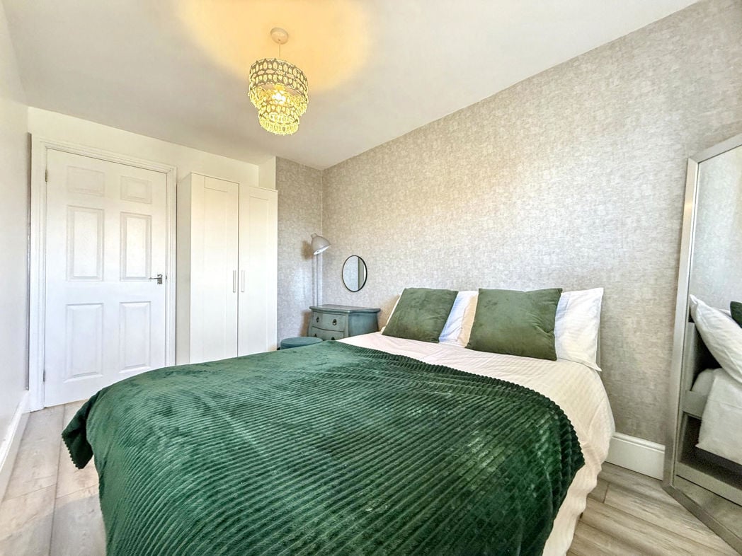 Property image 23 of 33