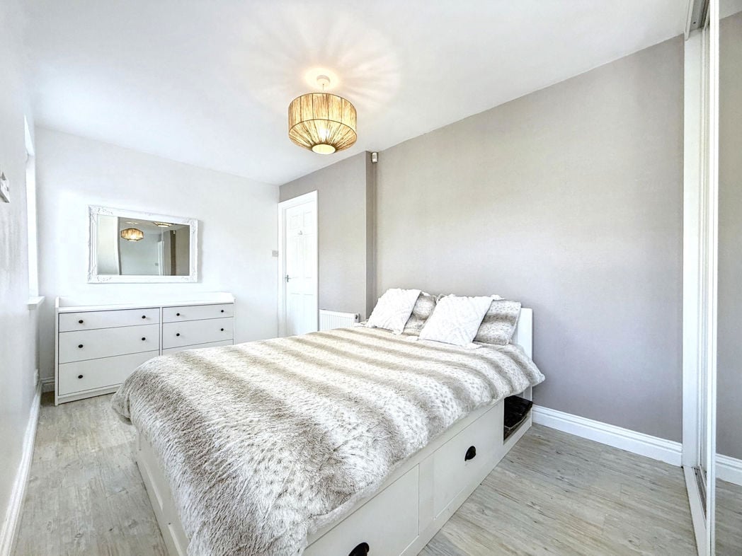 Property image 20 of 33