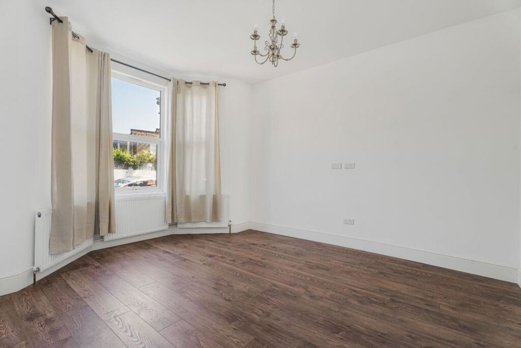Property image 6 of 26