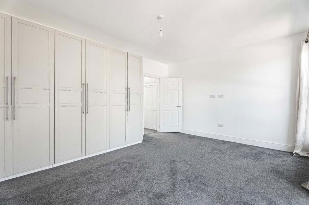 Property image 21 of 26