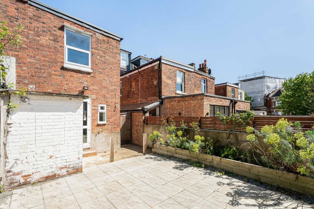 Property image 26 of 26