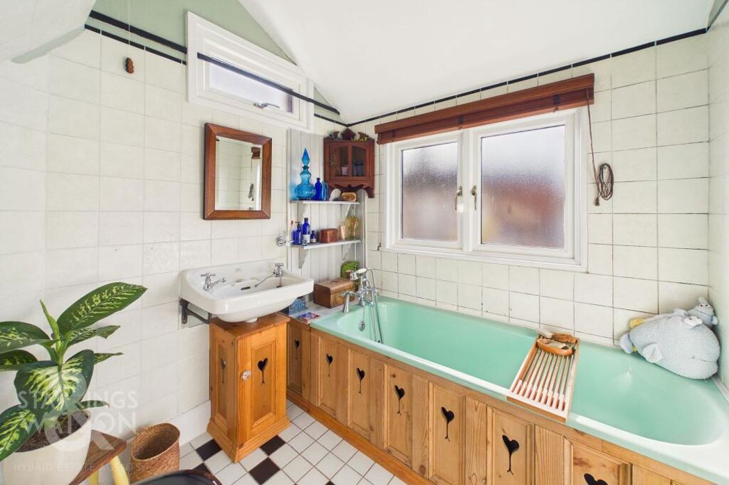 Property image 15 of 25