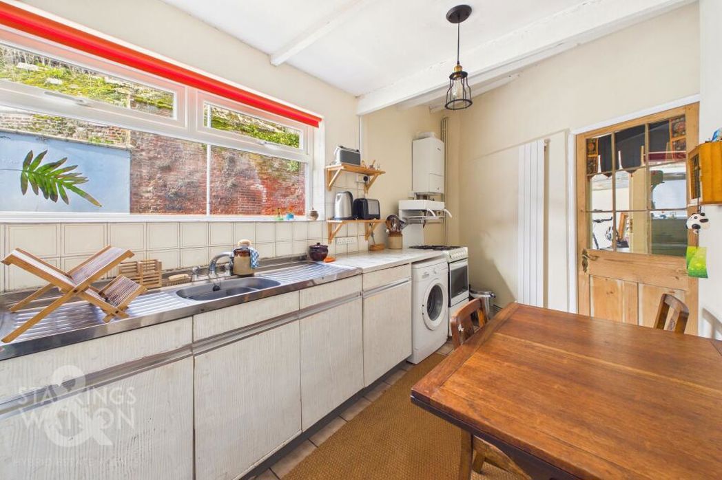 Property image 3 of 25