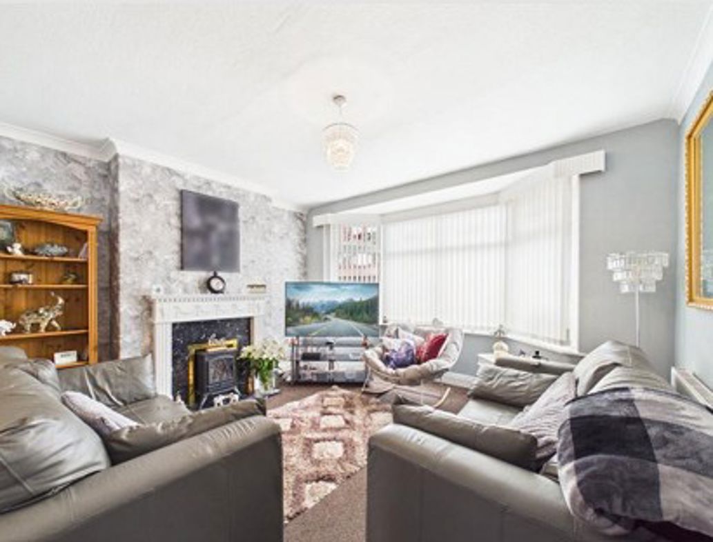 Property image 2 of 12