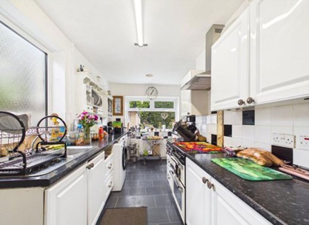 Property image 3 of 12