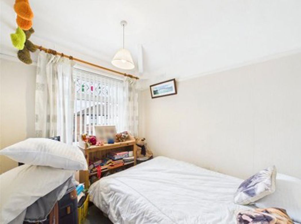 Property image 7 of 12