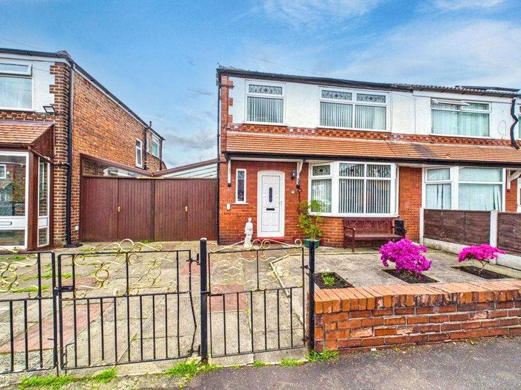 Property image 1 of 12
