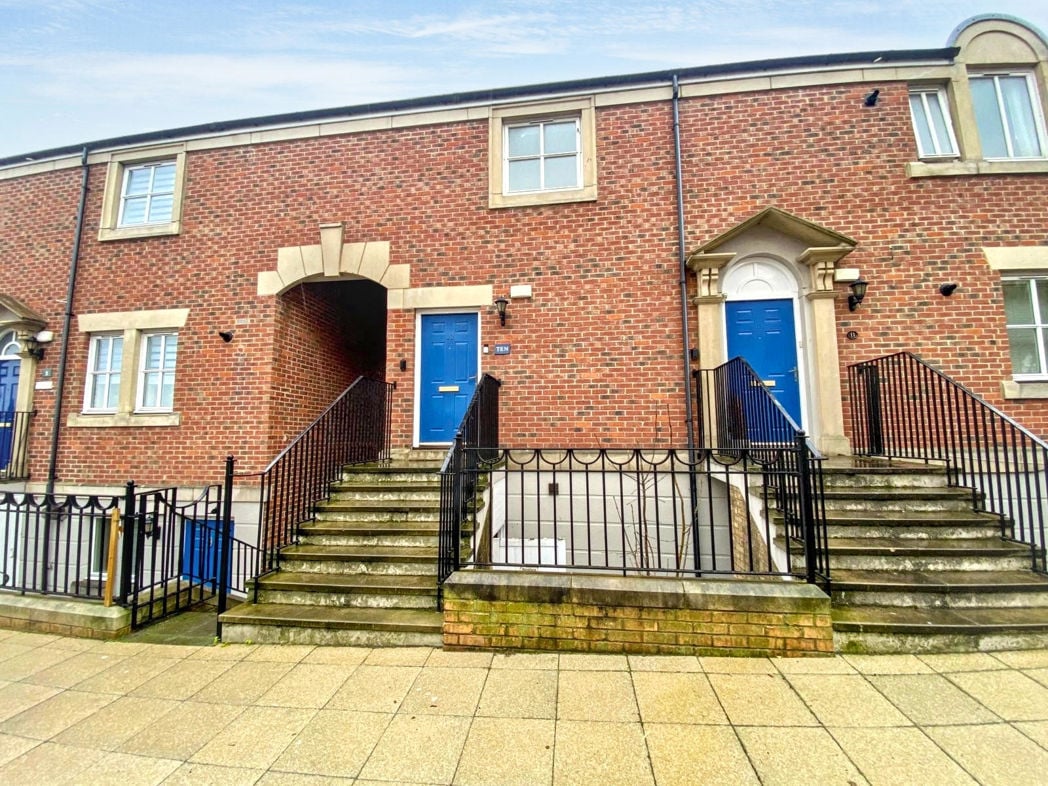 Property image 1 of 12