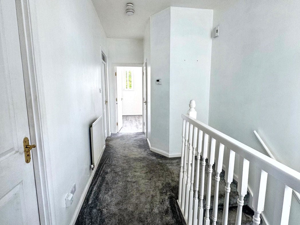 Property image 6 of 12