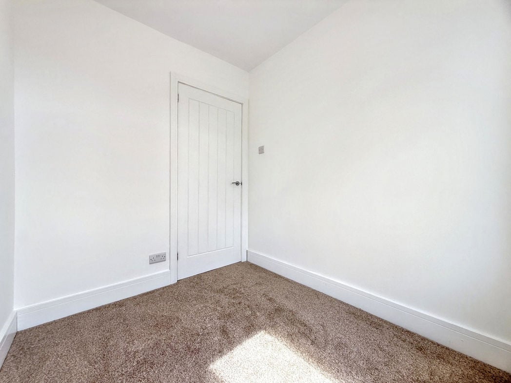 Property image 16 of 20
