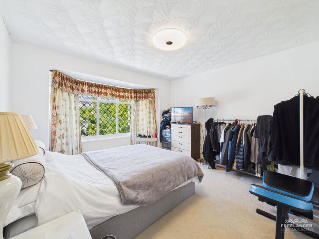 Property image 7 of 38