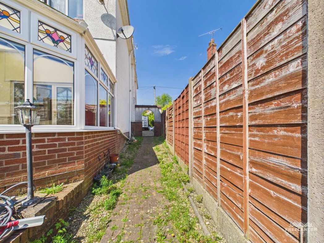 Property image 26 of 38