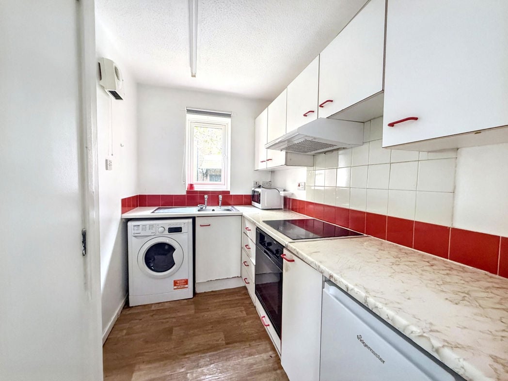 Property image 2 of 4