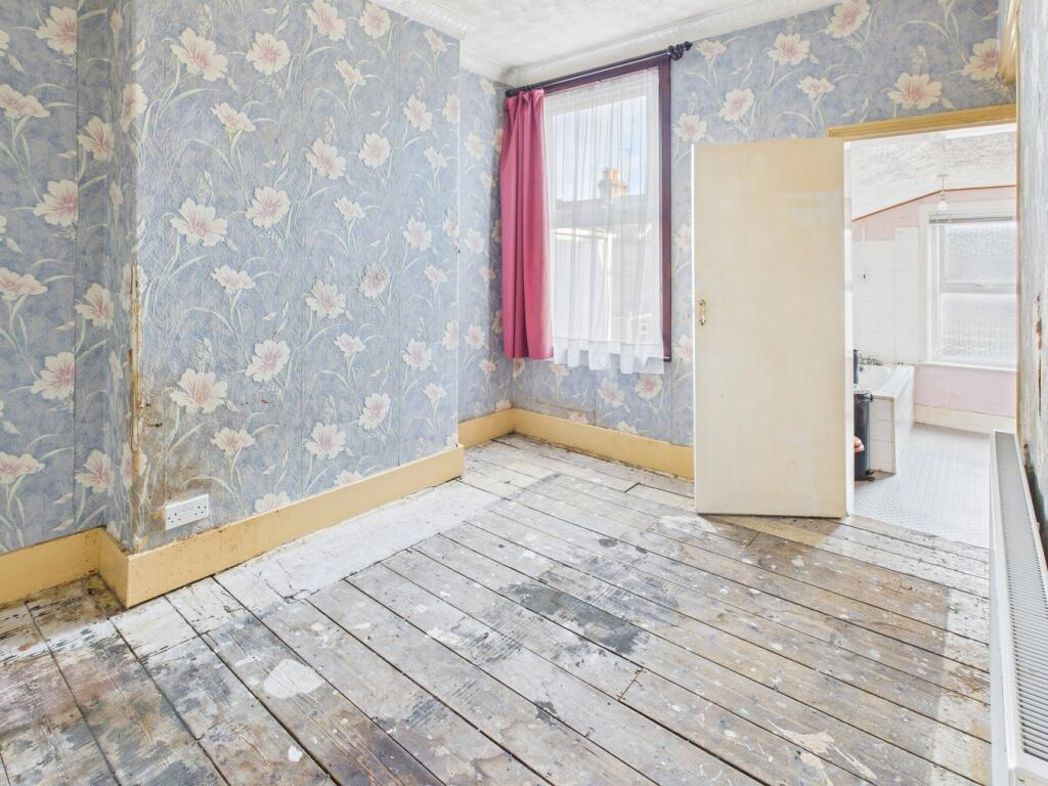 Property image 4 of 9