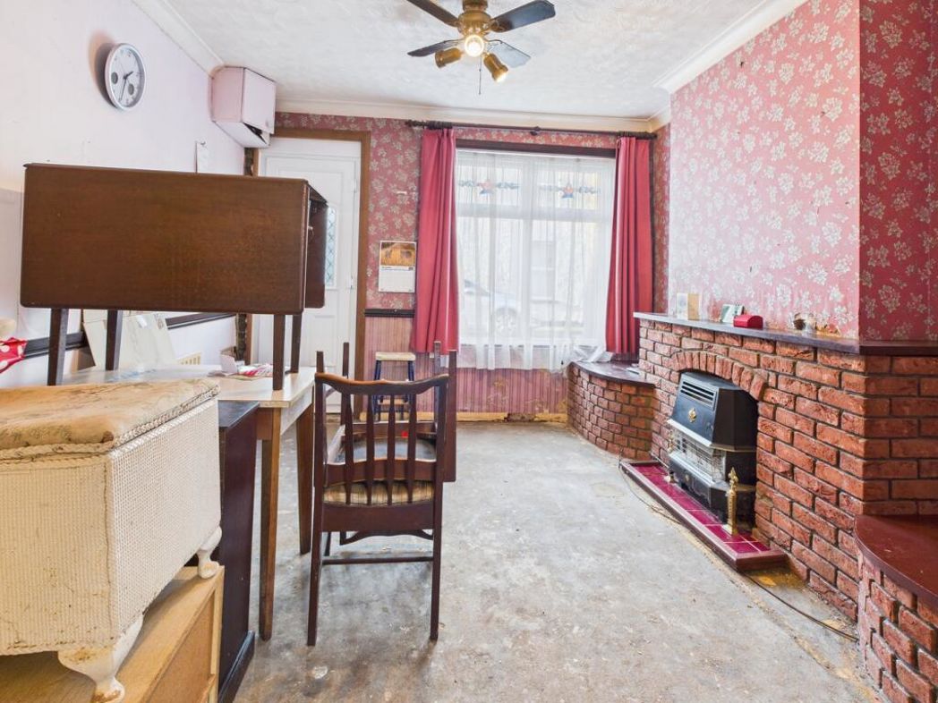 Property image 5 of 9