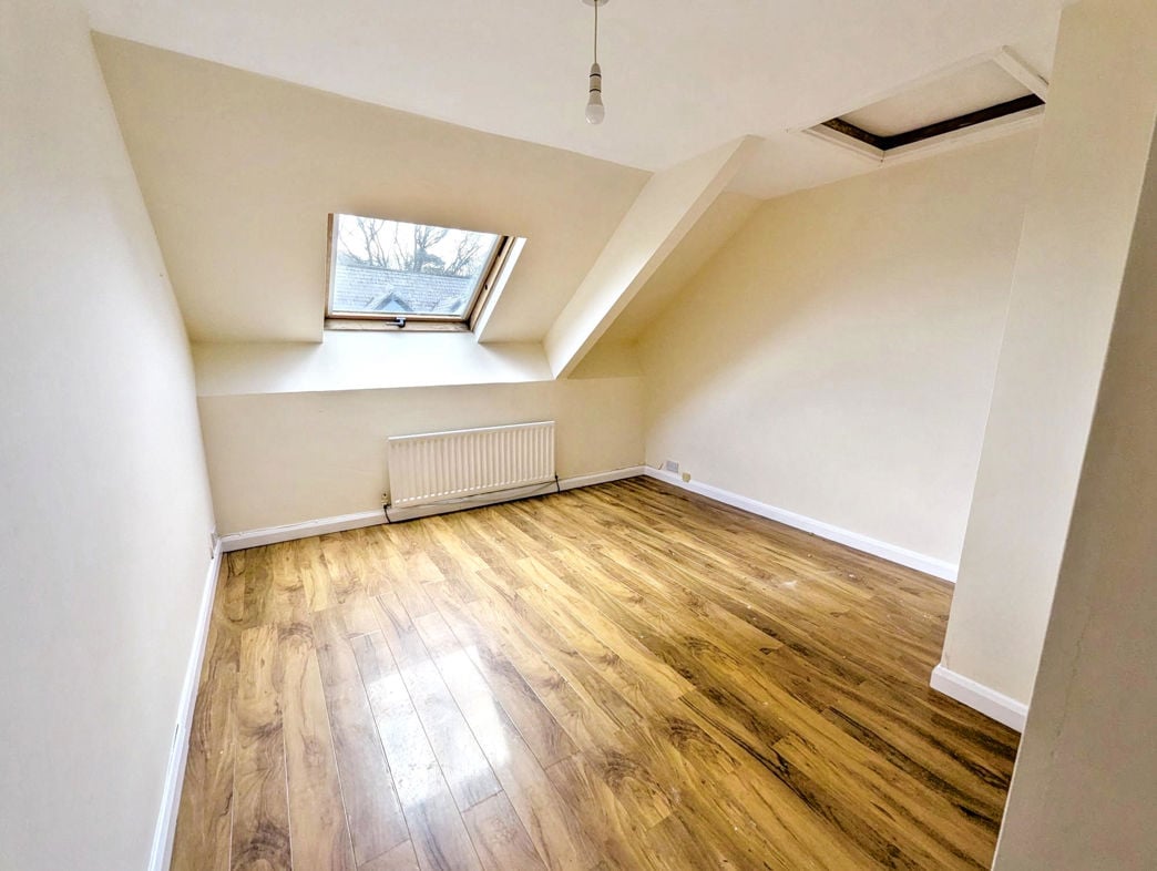 Property image 3 of 9