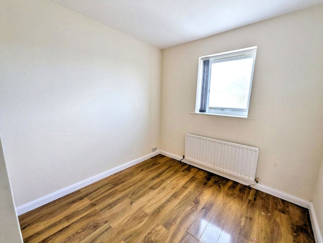 Property image 7 of 9