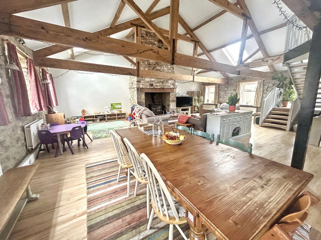 Property image 11 of 29