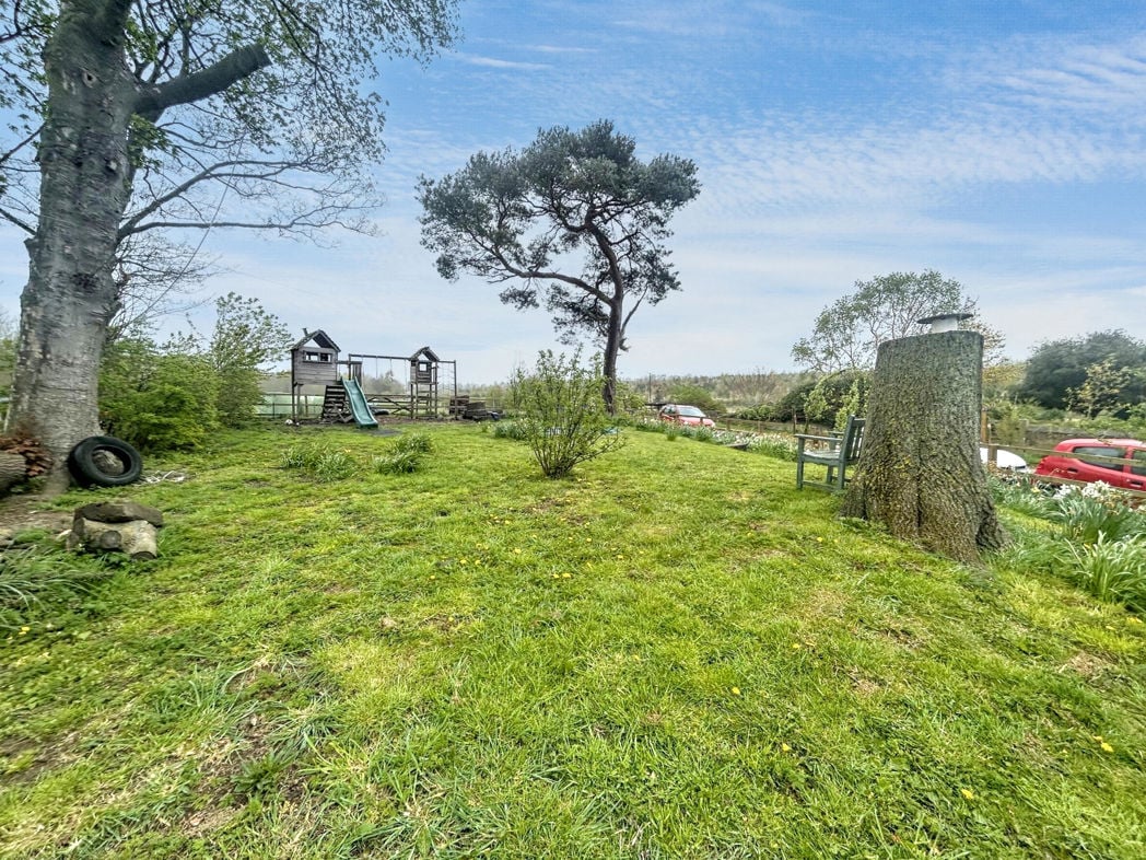 Property image 3 of 29